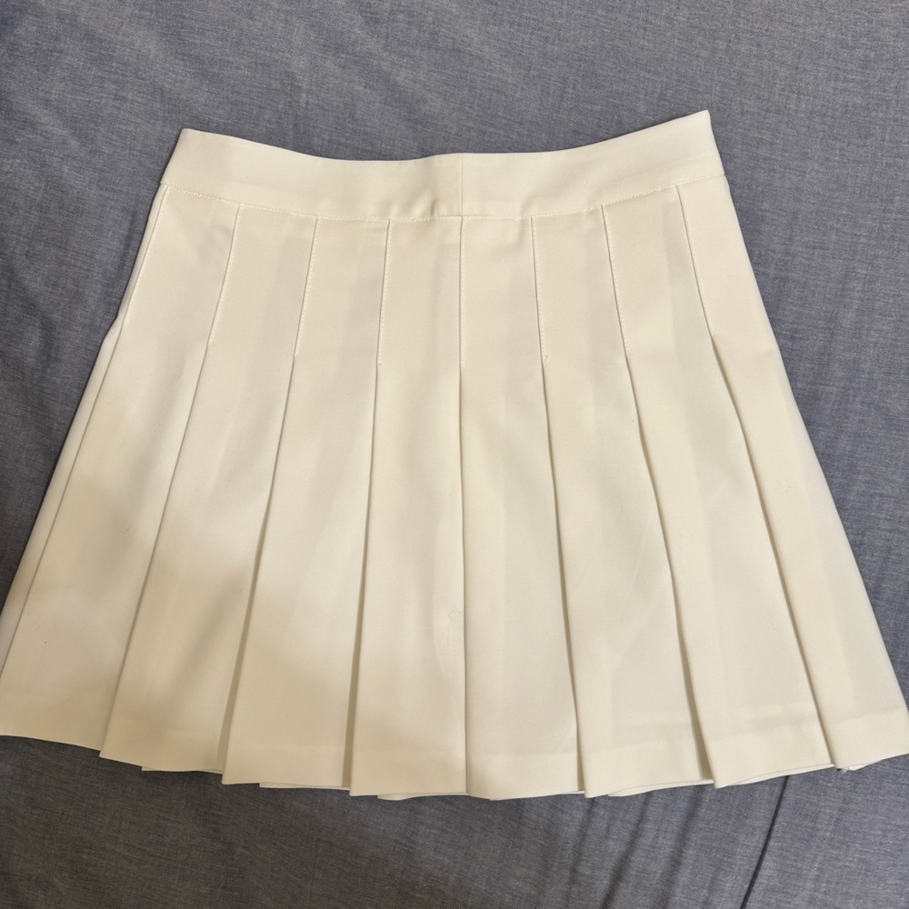 aritzia sunday best skirt